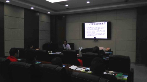 延安市红十字会对采油厂职工进行应急救护培训