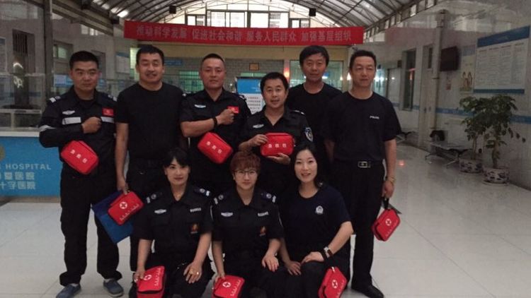 市红会对绿洲、雷霆救援队进行应急救援培训