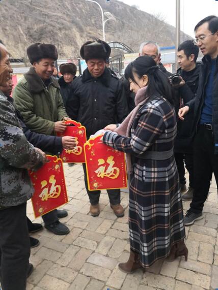 吴起县红十字会开展2019年红十字“博爱送万家”活动