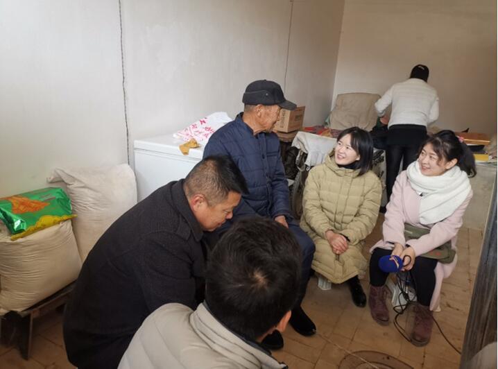 延安市红十字会走访慰问困难群众