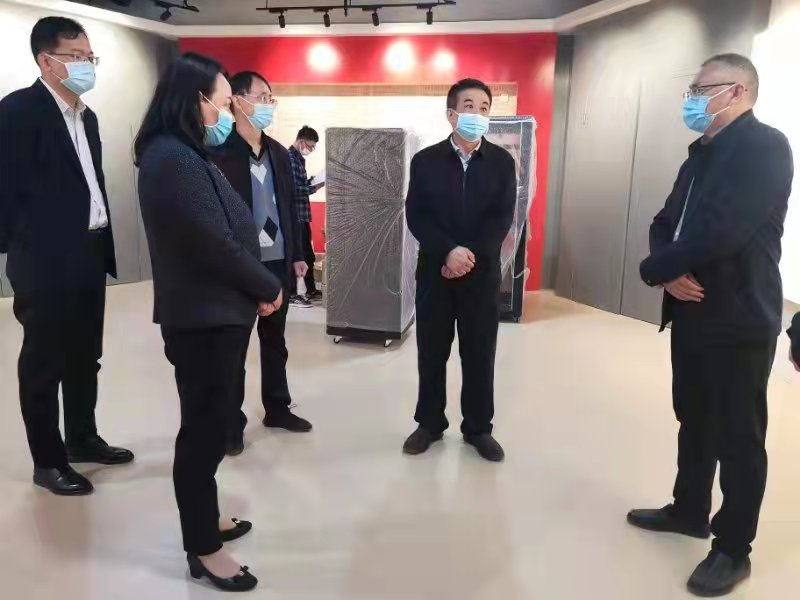 省红十字会党组书记、常务副会长关居正同志一行来延调研指导红十字会工作