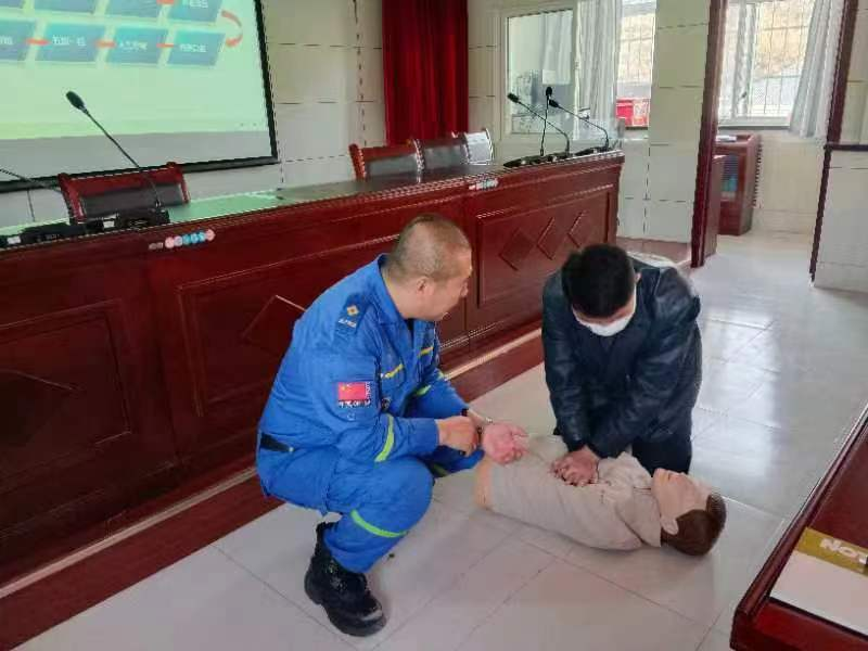 宝塔区红十字会 开展走访调研暨应急救护培训活动(第17-20期)